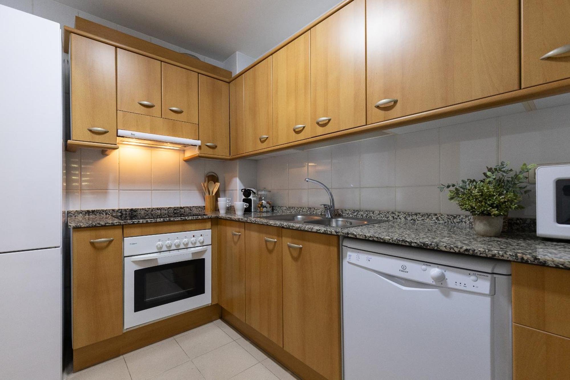 Uhc Arinsal Family Complex Apartment Салоу Екстериор снимка